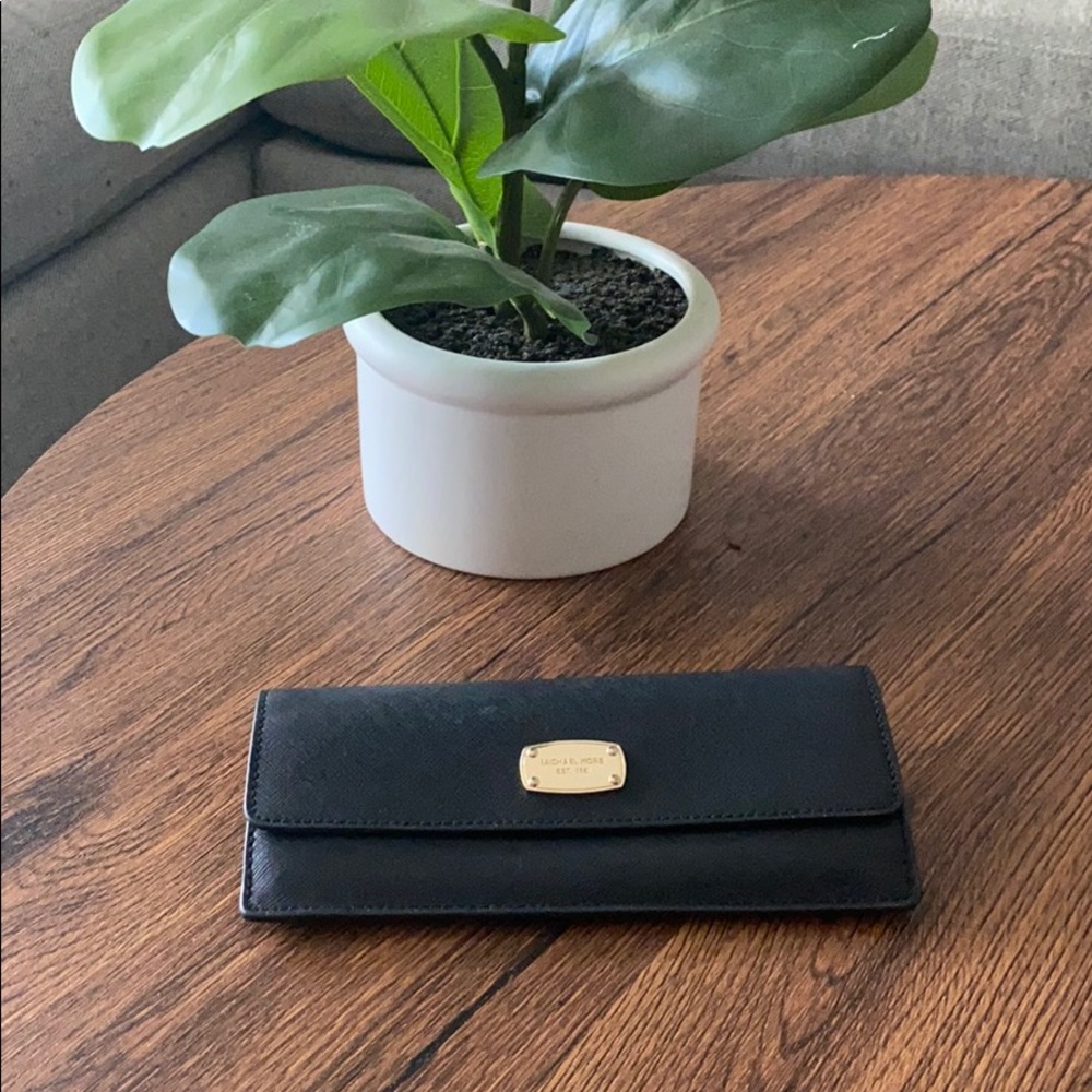 Black Leather Michael Kors Wallet